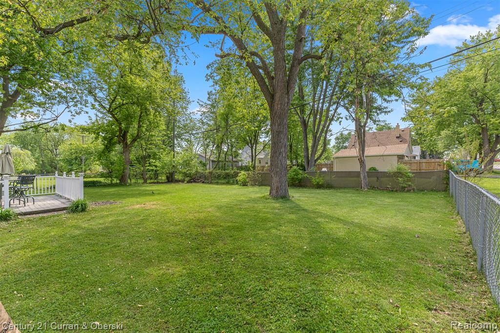 1843 Lathers Street, Garden City, MI — Photo 25