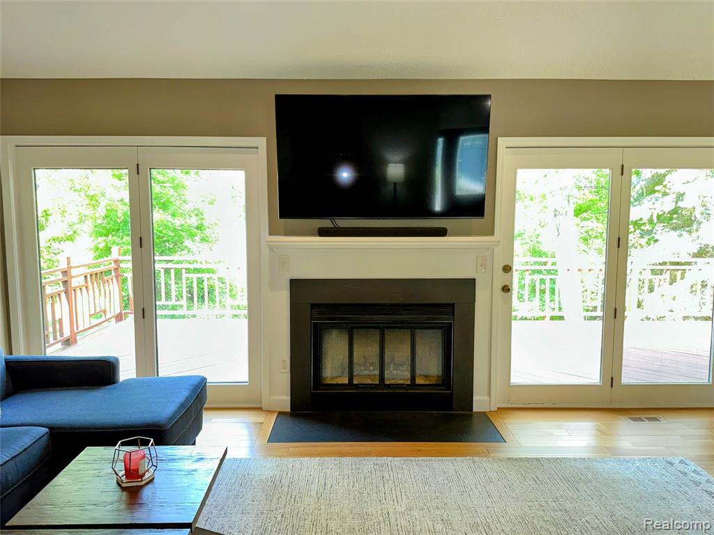 6771 FOXBORO, Brighton, MI 48116 — Photo 13