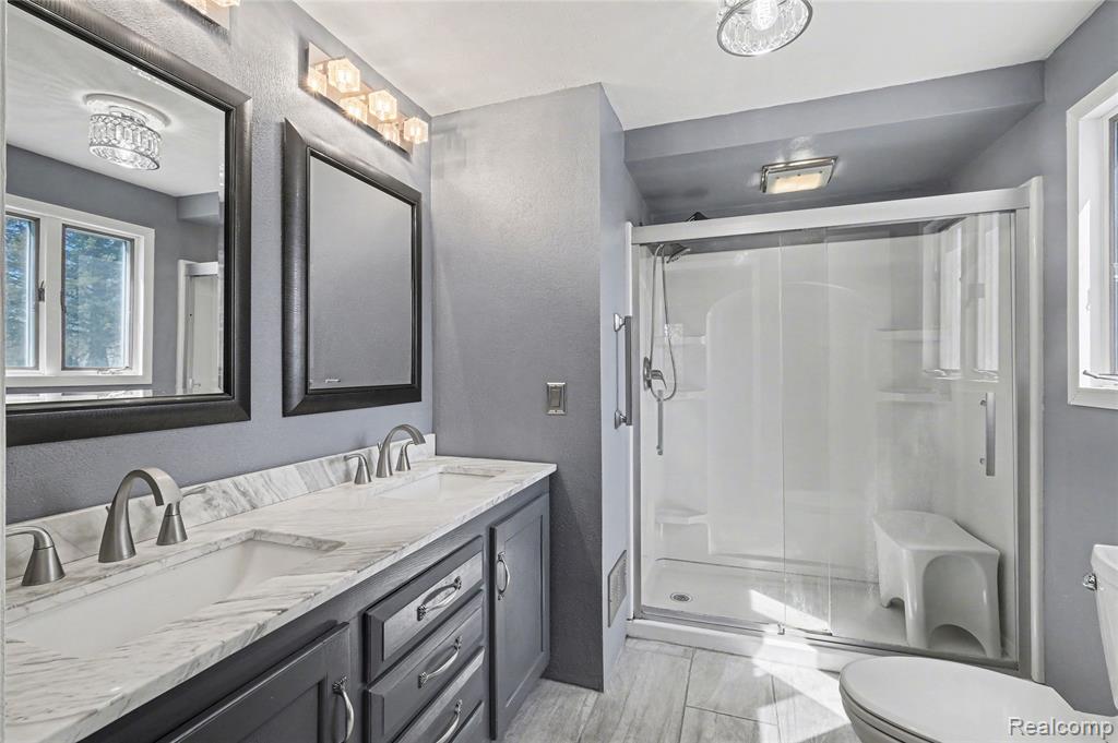 4459 Sunderland Place, Flint, MI 48507 — Photo 14