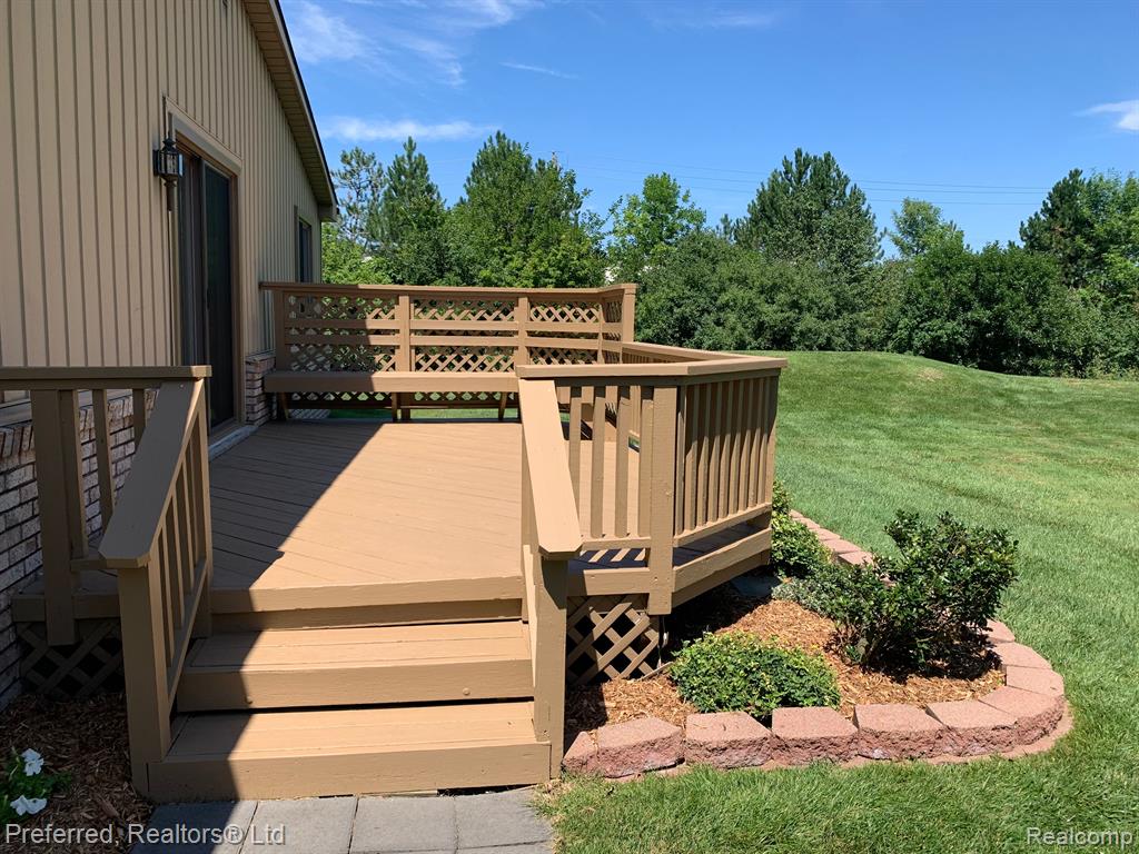 41552 Bedford Drive, Canton, MI 48187 — Photo 2