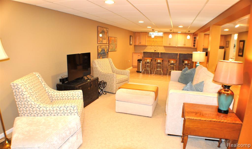 3593 Meadowleigh Lane, Waterford, MI 48329 — Photo 29
