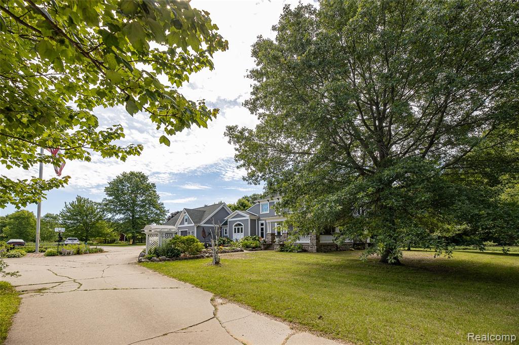 3839 Shamrock Drive, Lapeer, MI 48446 — Photo 14
