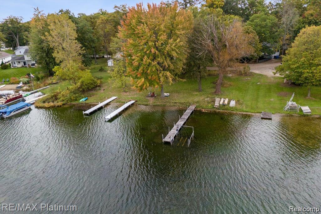 5630 Glen Echo Drive, Howell, MI 48843 — Photo 4