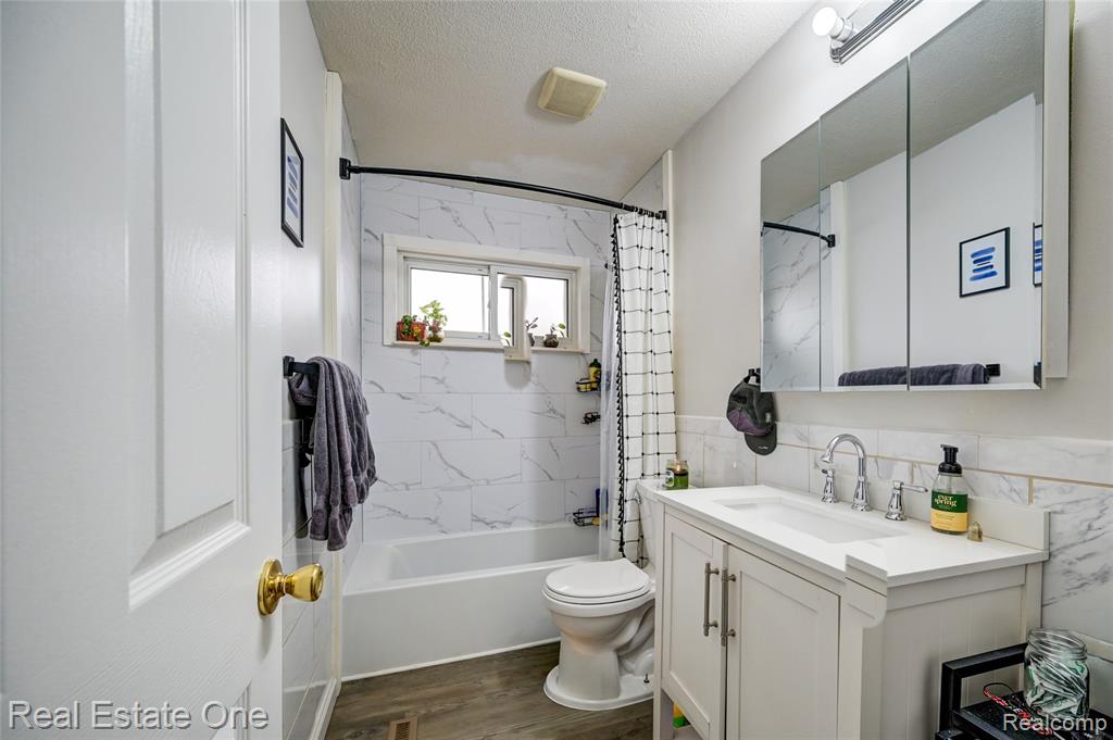 1592 Mollie Street, Ypsilanti, MI 48198 — Photo 21