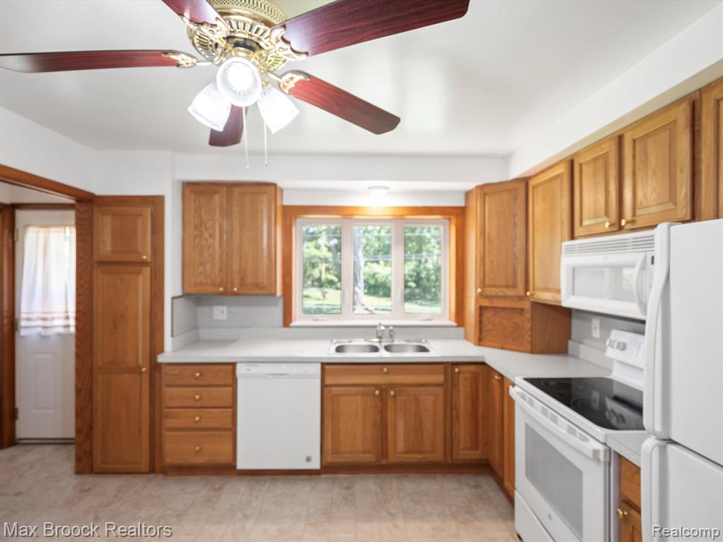 42300 Schoolcraft Road, Plymouth, MI 48170 — Photo 5
