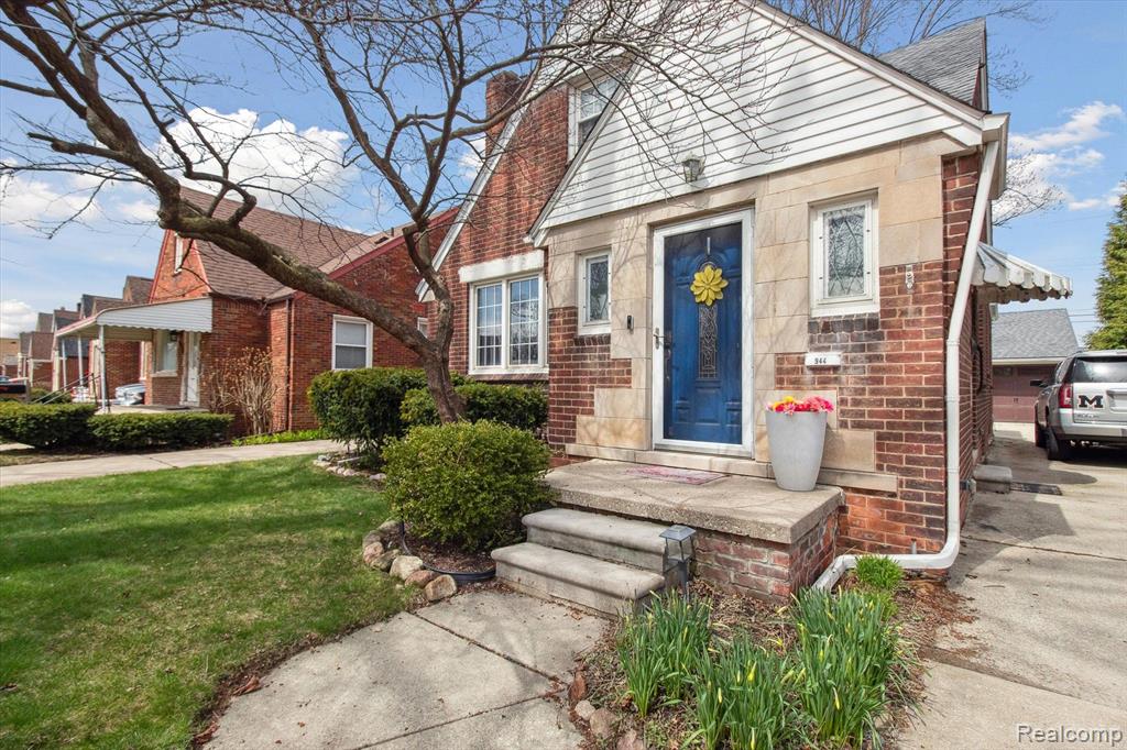 944 NEW YORK Avenue, Lincoln Park, MI 48146 — Photo 2