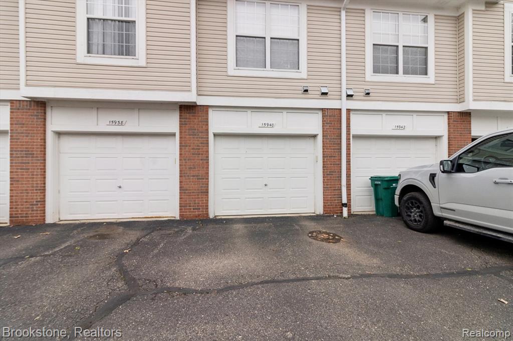 15940 Morningside, Northville, MI 48168 — Photo 29