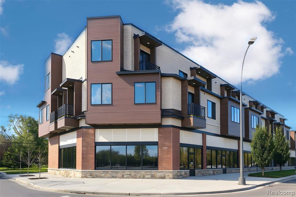 638 E E Fulton Street UNIT C2, Grand Rapids, MI, 49503