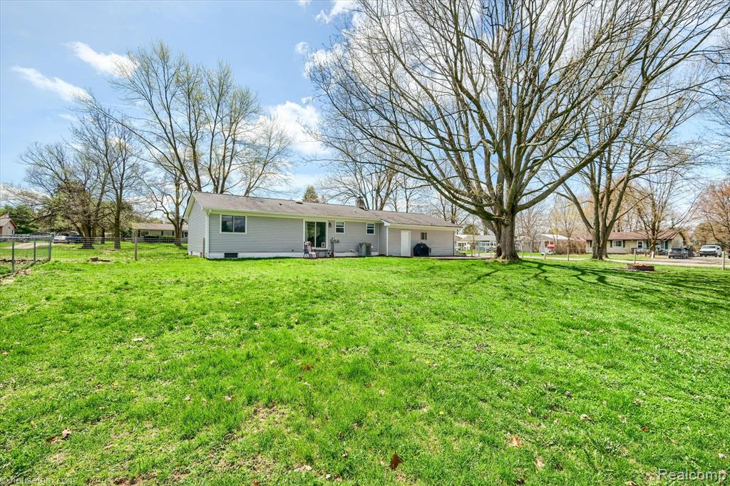 950 Alfalfa Drive, Lapeer, MI 48446 — Photo 5