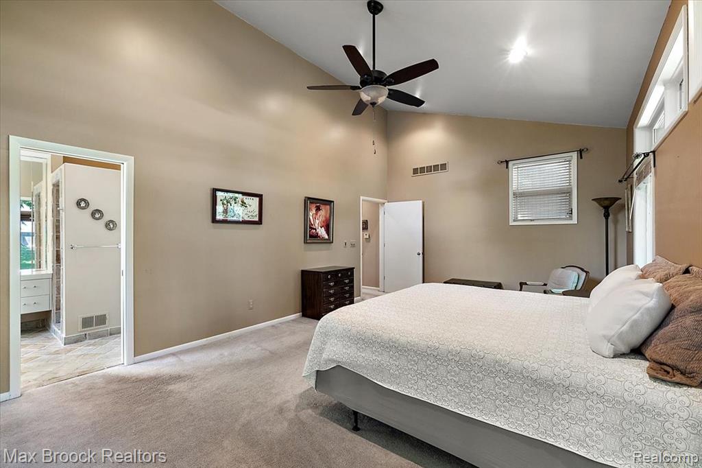 45167 9 Mile Road, Novi, MI 48167 — Photo 28