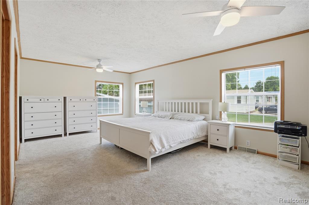 11078 Stony River Court, 522, South Lyon, MI 48178 — Photo 6