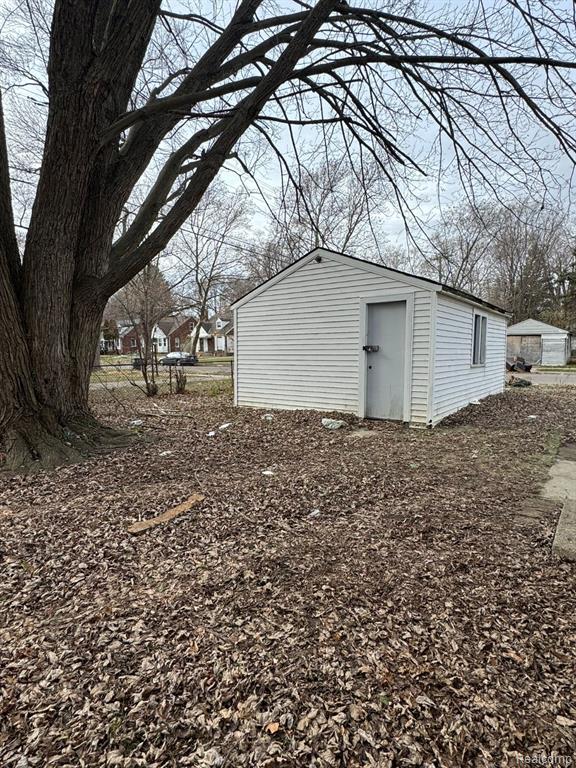 19706 Moross Road - Photo 2