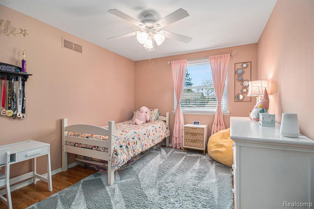 7349 ADMIRALTY Drive, Canton, MI 48187 — Photo 15