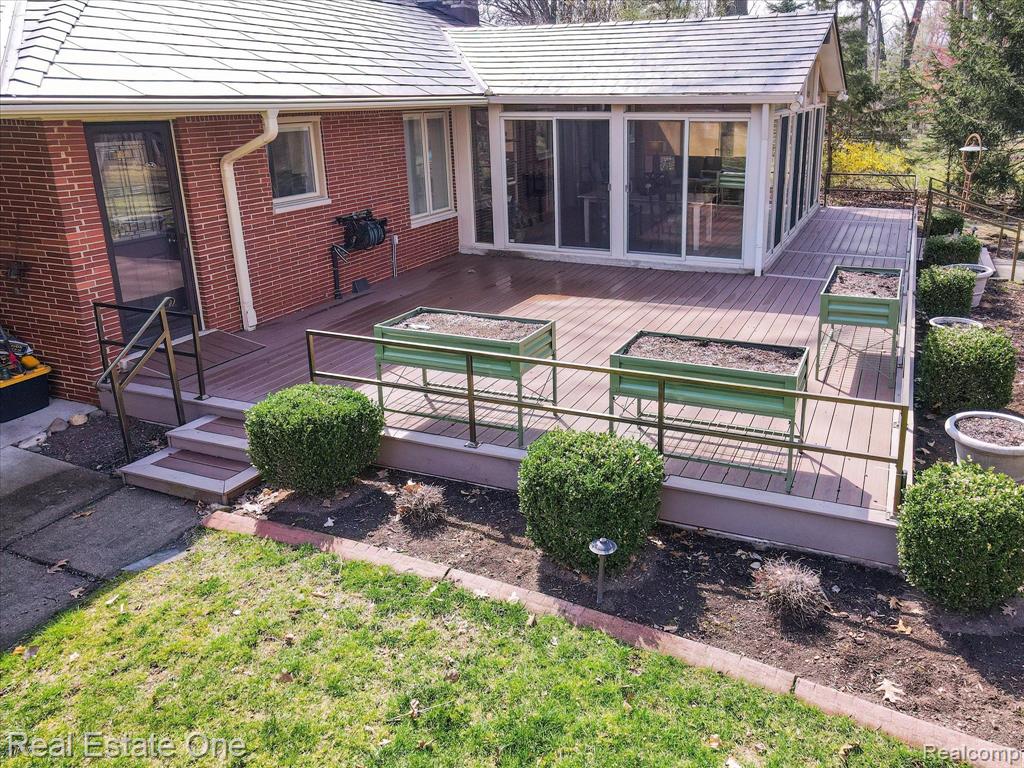 488 ORCHARDALE Drive, Rochester Hills, MI 48309 — Photo 19