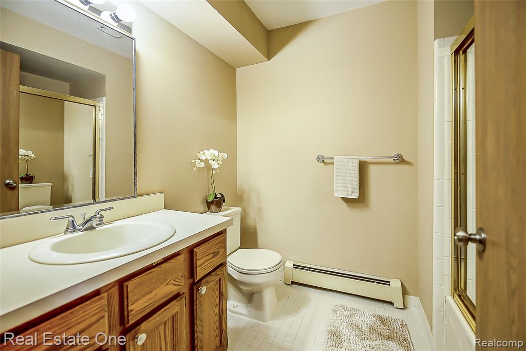 62177 TICONDEROGA, 4, South Lyon, MI 48178 — Photo 18