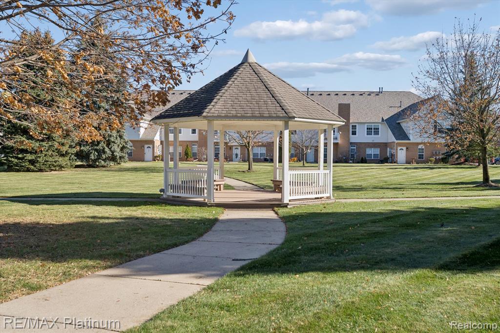 742 Olde English Circle, Howell, MI 48855 — Photo 23