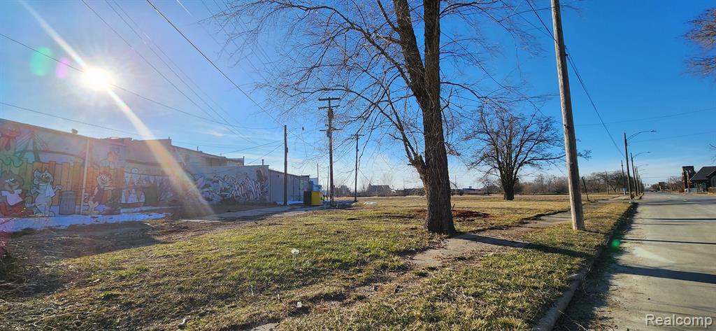 4261 ROSA PARKS Boulevard, Detroit, MI, 48208