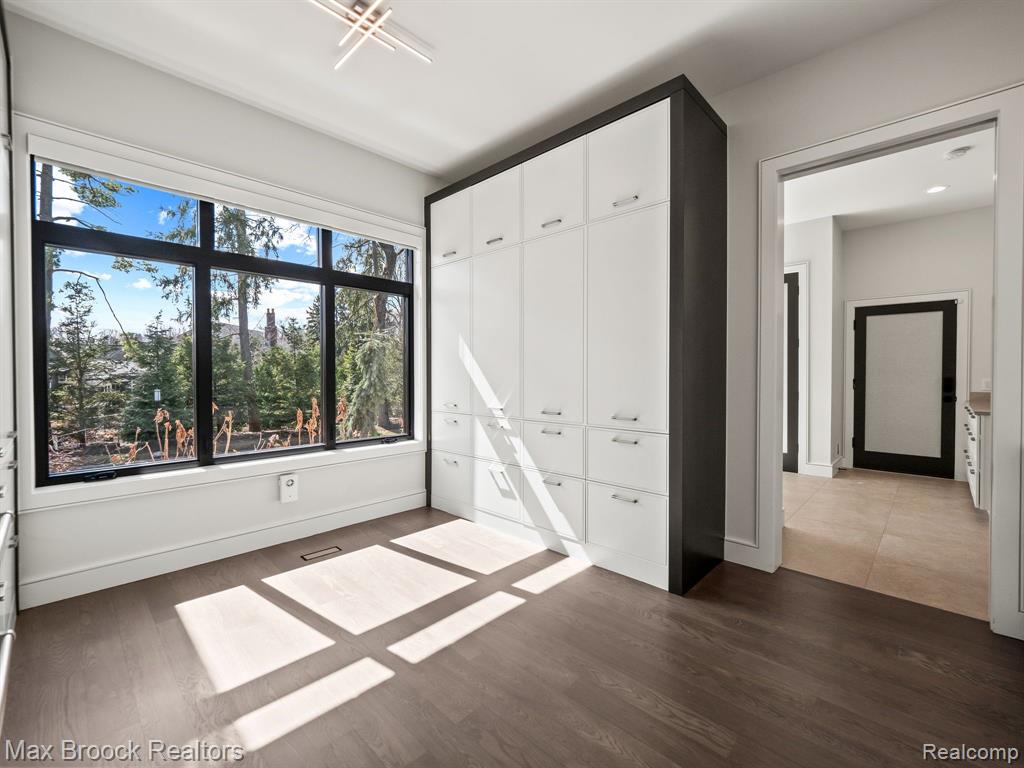 4890 Charing Cross Road, Bloomfield Hills, MI 48304 — Photo 15