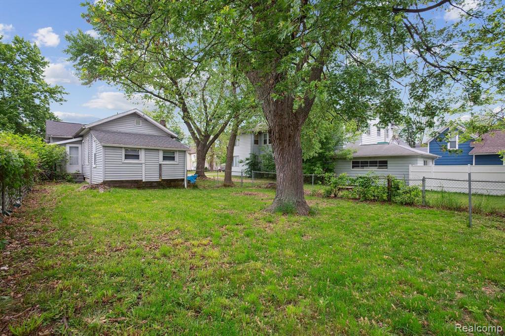 533 W GANSON Street, Jackson, MI 49201 — Photo 5