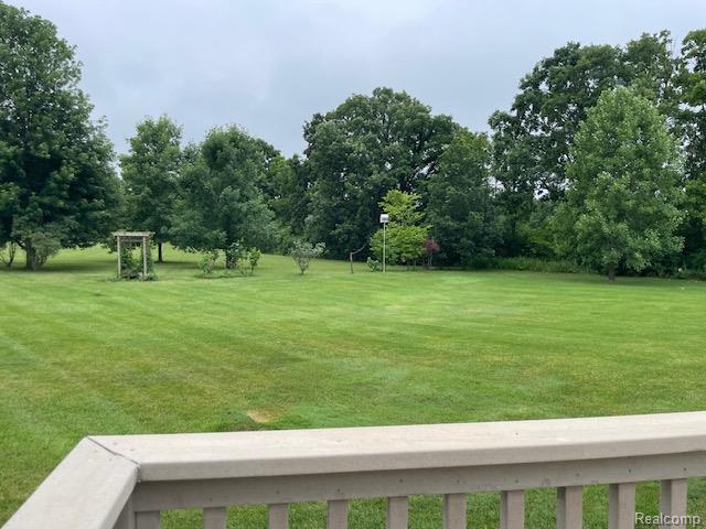 7002 Hayes Street, Grand Blanc, MI 48439 — Photo 16
