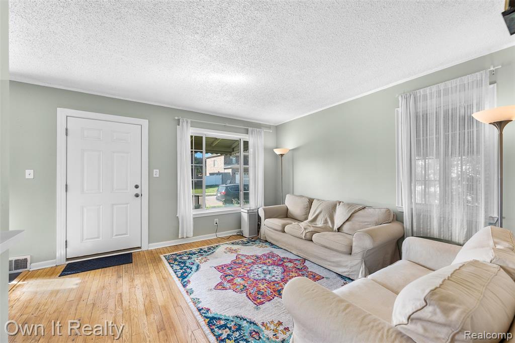 9954 Tuxedo Street, Dearborn, MI 48120 — Photo 12