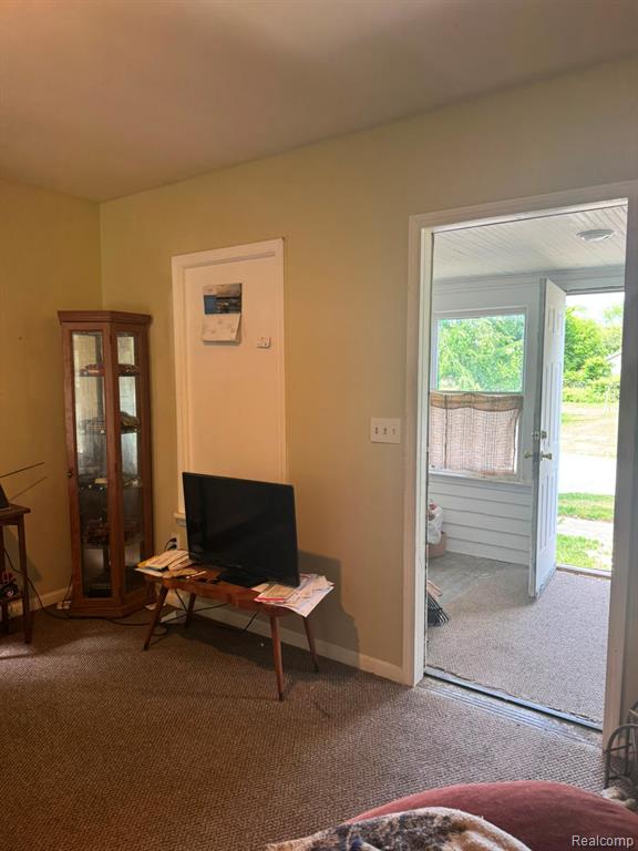 823 Remington Avenue, Flint, MI 48507 — Photo 3