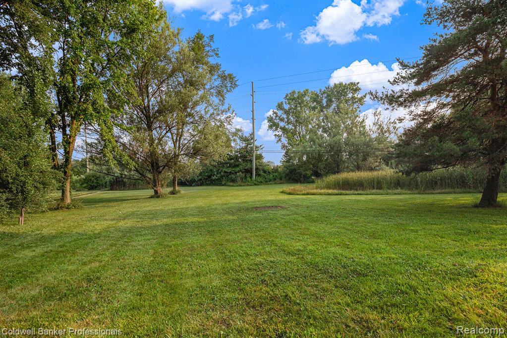 420 W Oakwood Road, Oxford, MI 48371 — Photo 5