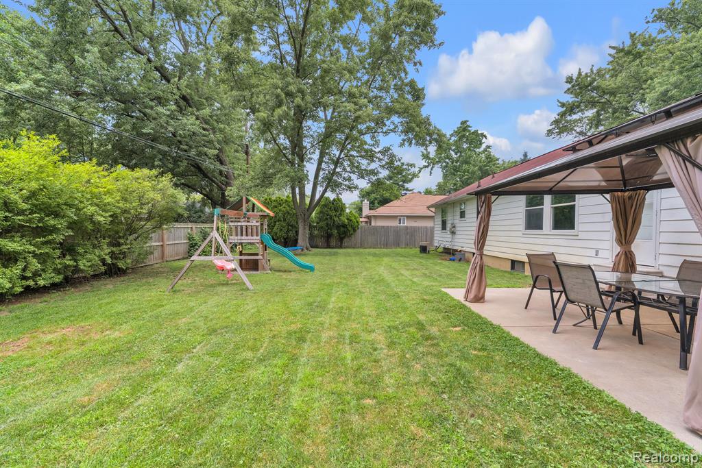 4100 Highland Court, West Bloomfield, MI 48323 — Photo 30