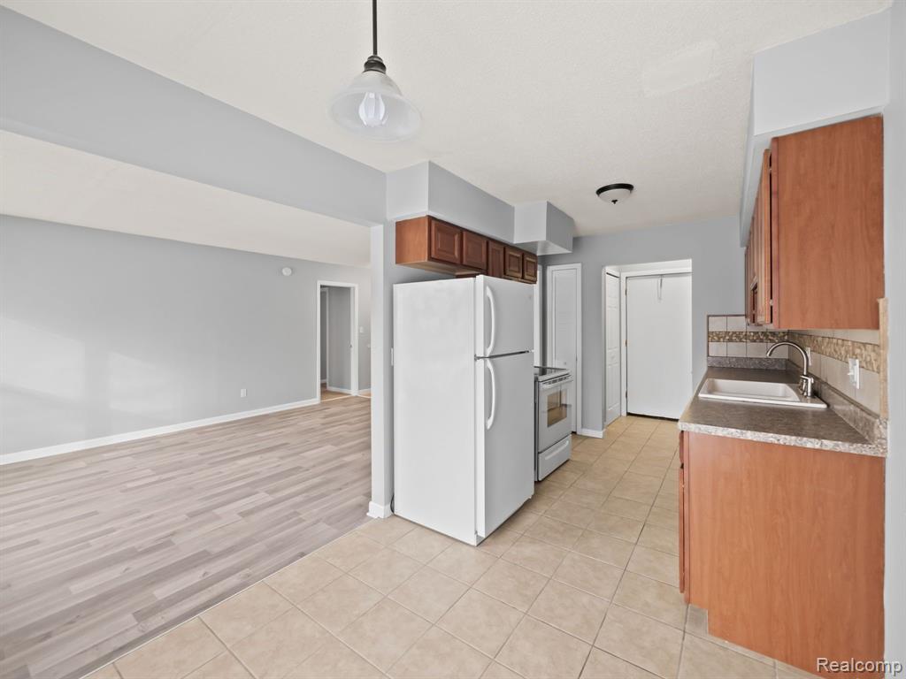 46733 Shelby Road, Shelby Twp, MI 48317 — Photo 15