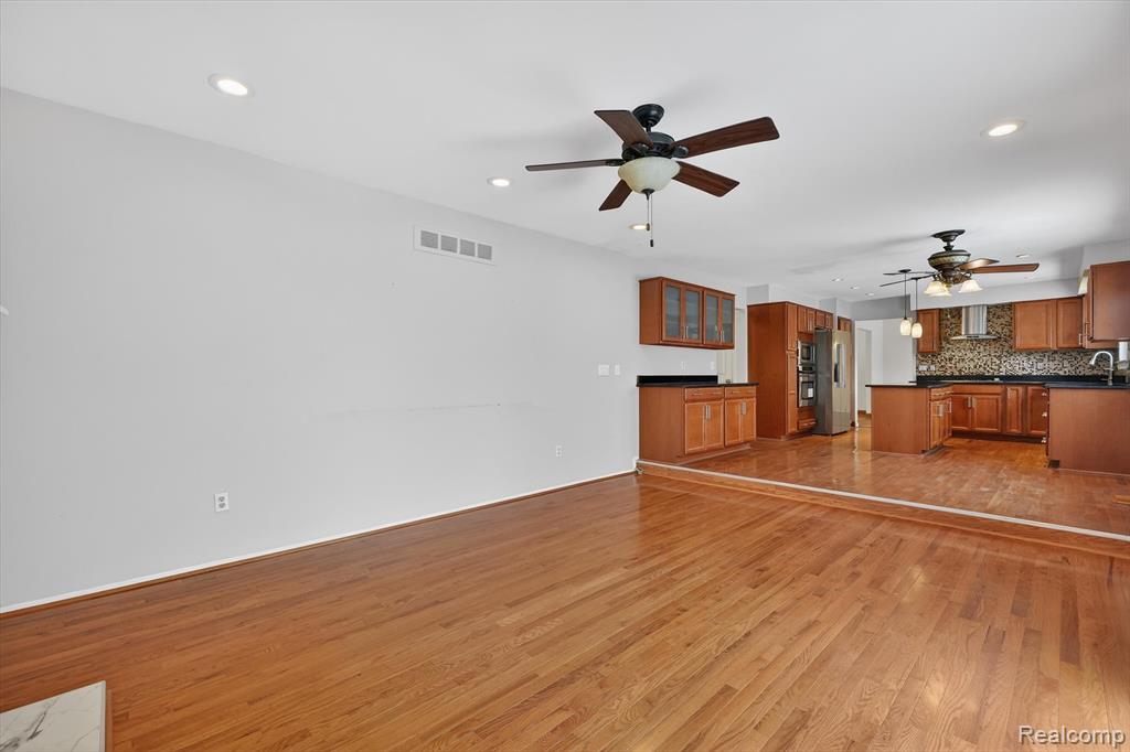 7065 Epping Drive, Canton, MI 48187 — Photo 17