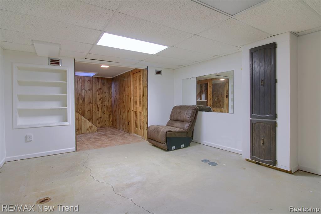 5794 Willow Creek Drive, Canton, MI 48187 — Photo 31