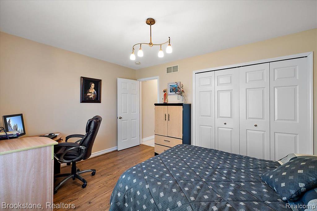 51161 BLUE SPRUCE Drive, Macomb, MI 48042 — Photo 29