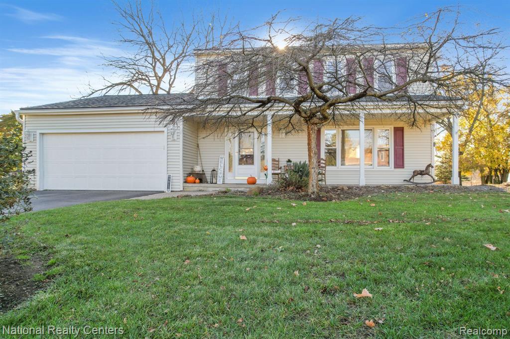 9812 ATWOOD Drive, South Lyon, MI 48178 — front exterior