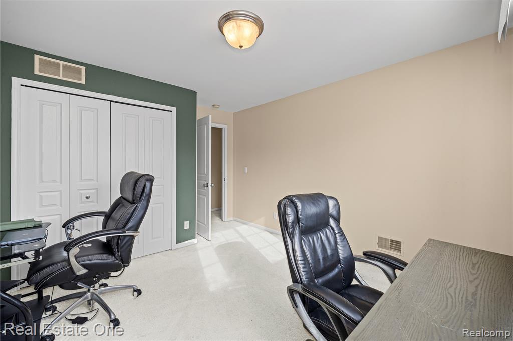 167 S Vista Drive, Auburn Hills, MI 48326 — Photo 18
