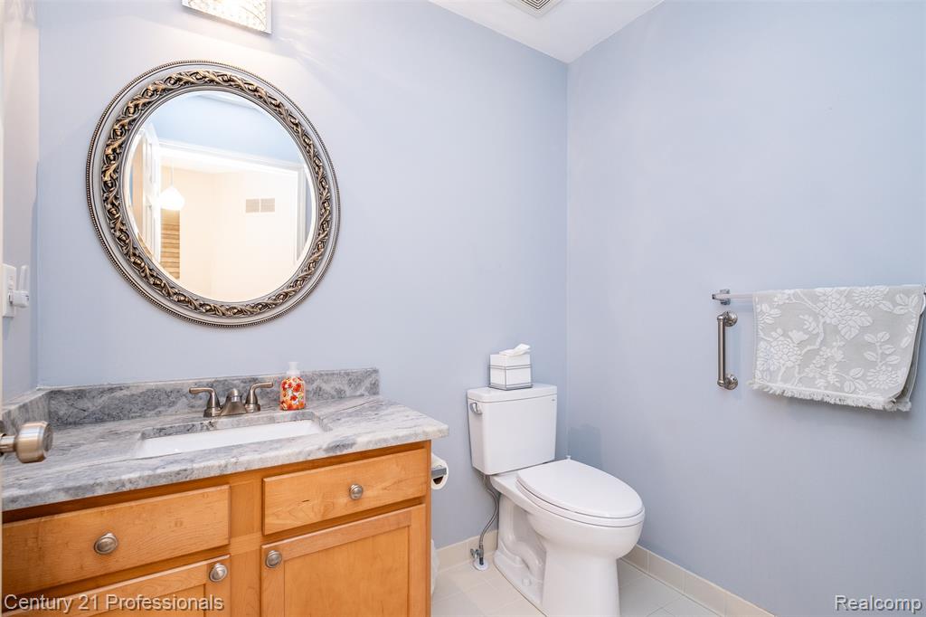 3901 Arbor Drive, Auburn Hills, MI 48326 — Photo 23