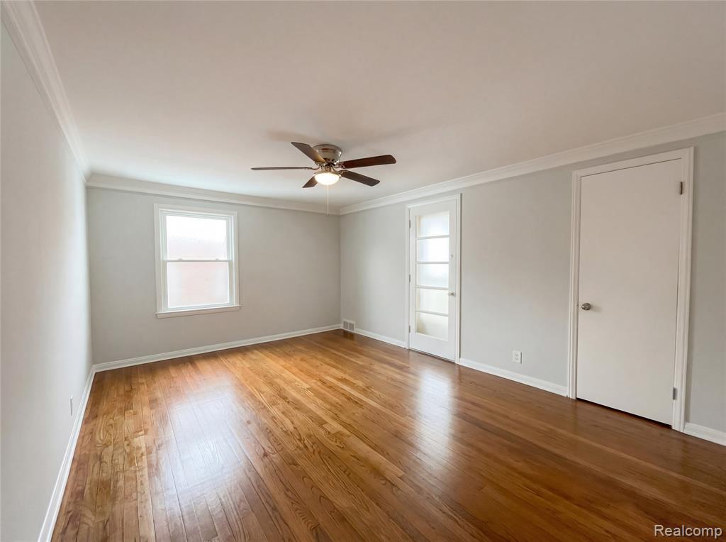 1912 Littlestone Road, Grosse Pointe Woods, MI 48236 — Photo 9