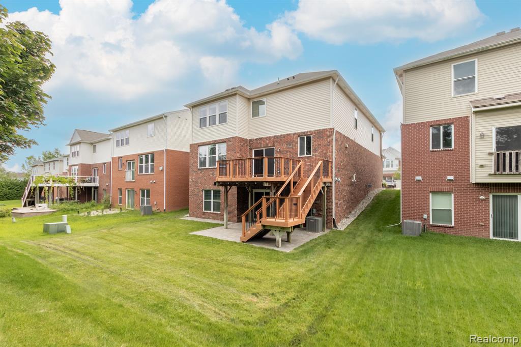 44843 STOCKTON Drive, Novi, MI — Photo 31