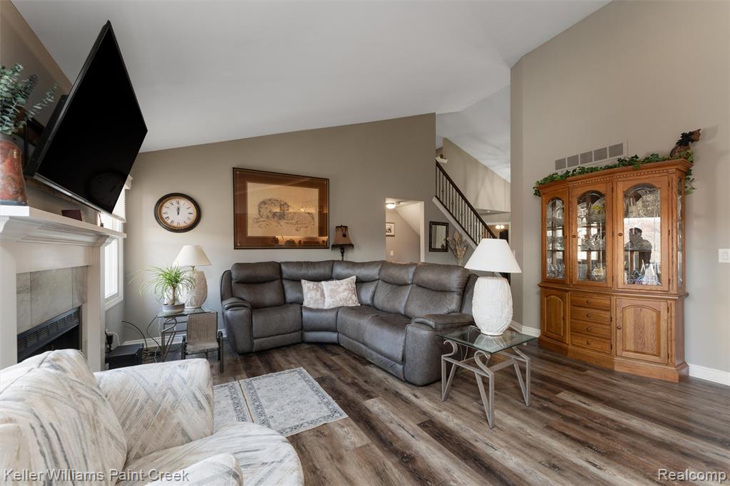 5597 Ashby Court, Waterford, MI 48327 — Photo 8