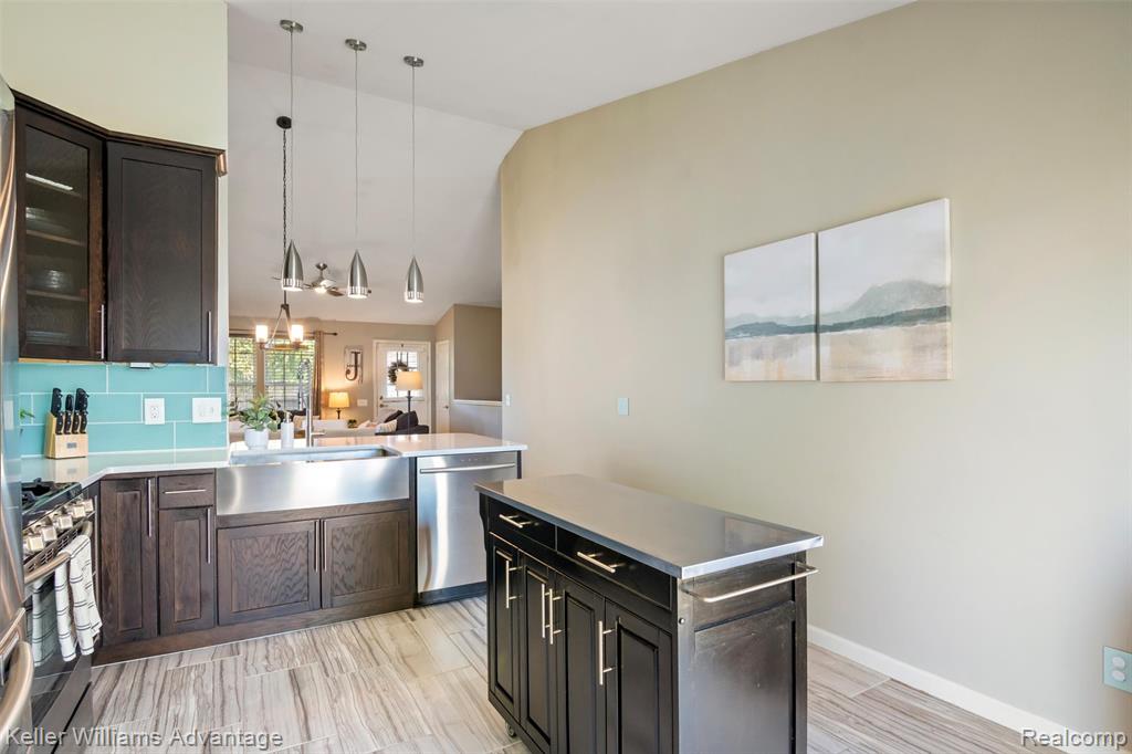7501 Carlton Drive, Ypsilanti, MI 48197 — Photo 16