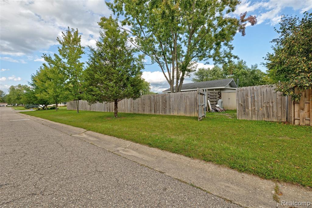 7098 Sherwood Lane, Davison, MI 48423 — Photo 49