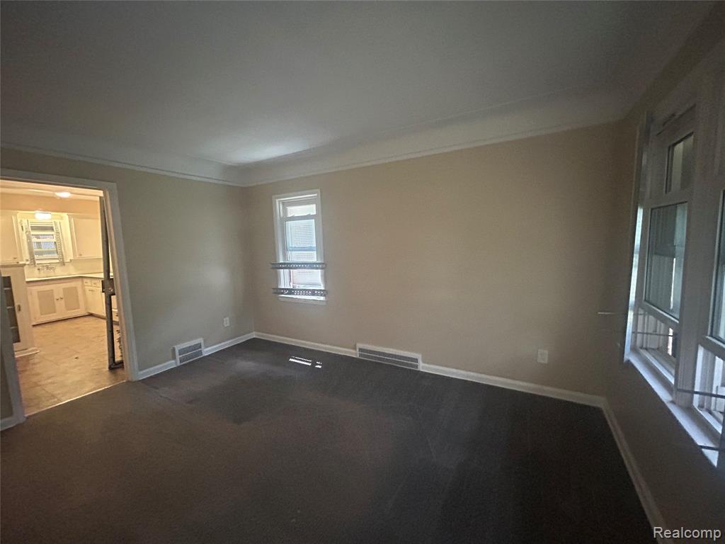 5290 University Place, Detroit, MI 48224 — Photo 10