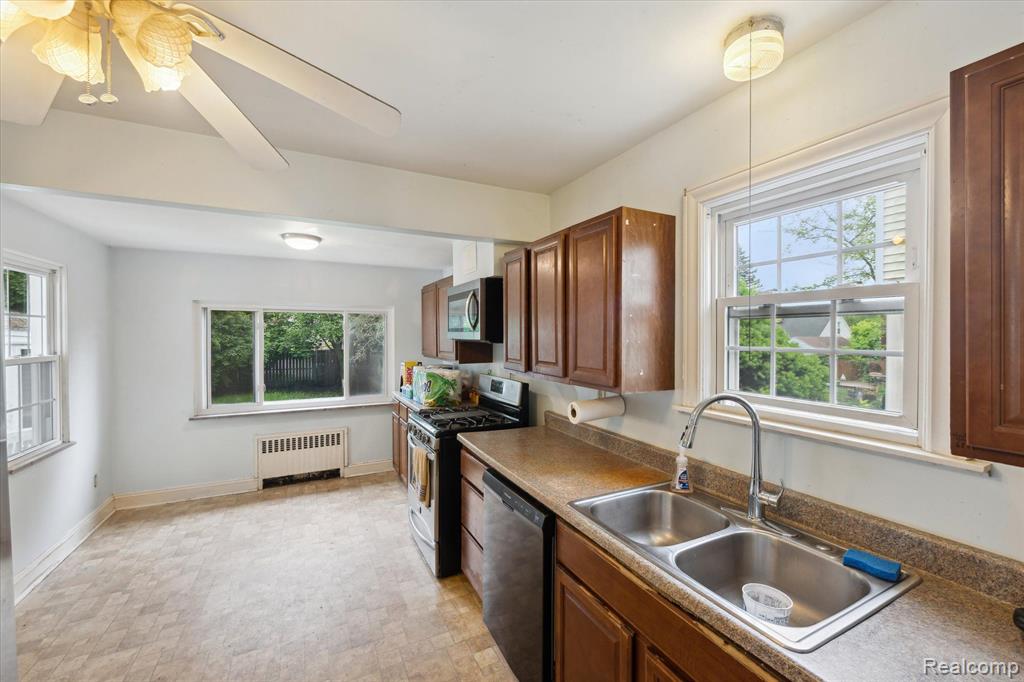 1012 MINER Street, Ann Arbor, MI 48103 — Photo 7