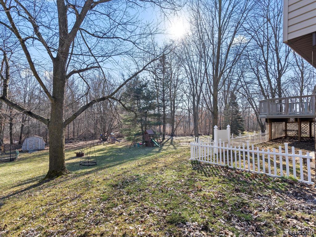 5180 WOODCREEK Trail, Clarkston, MI — Photo 38
