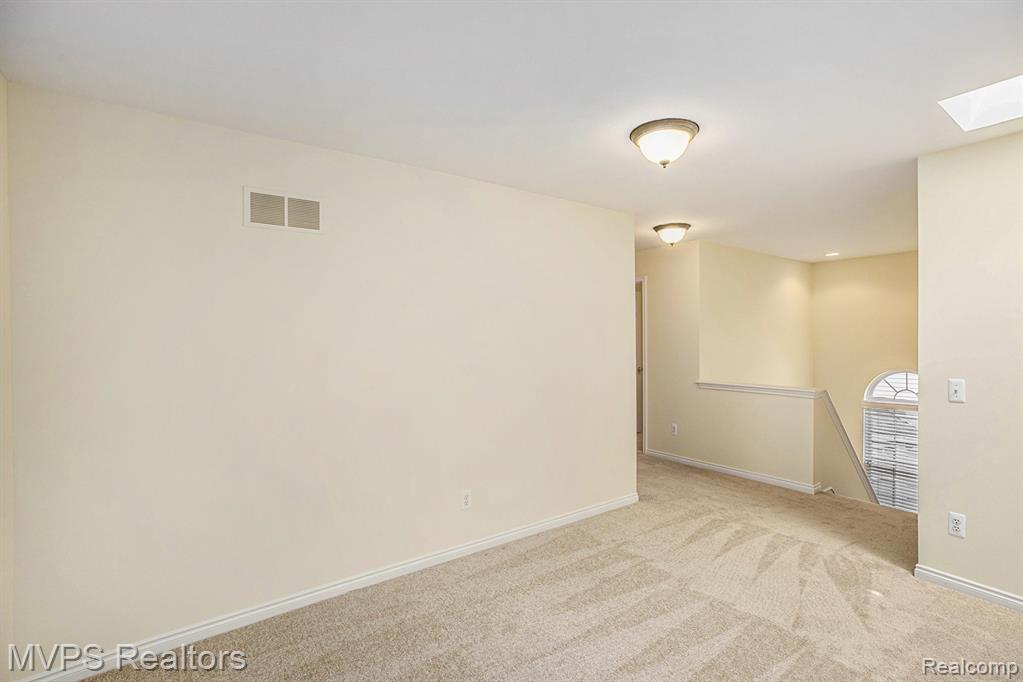 42640 Park Cresent Drive, Sterling Heights, MI 48313 — Photo 15
