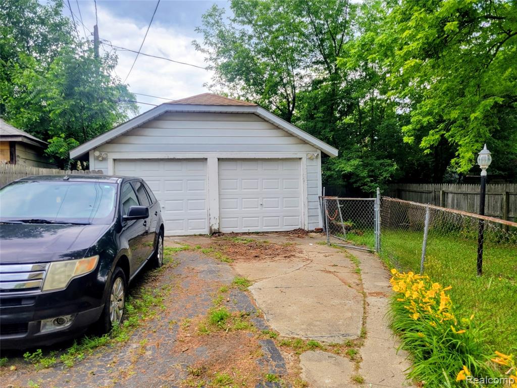51 Dakota Street, Pontiac, MI 48341 — Photo 18