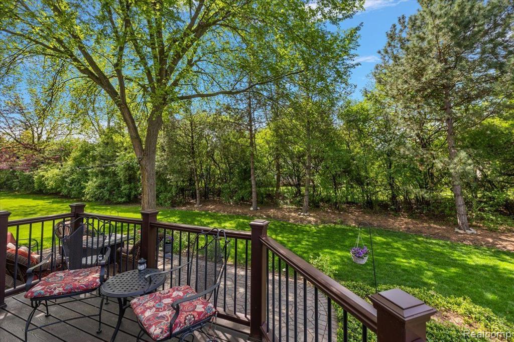 40211 BEXLEY Way, Northville, MI 48168 — Photo 17