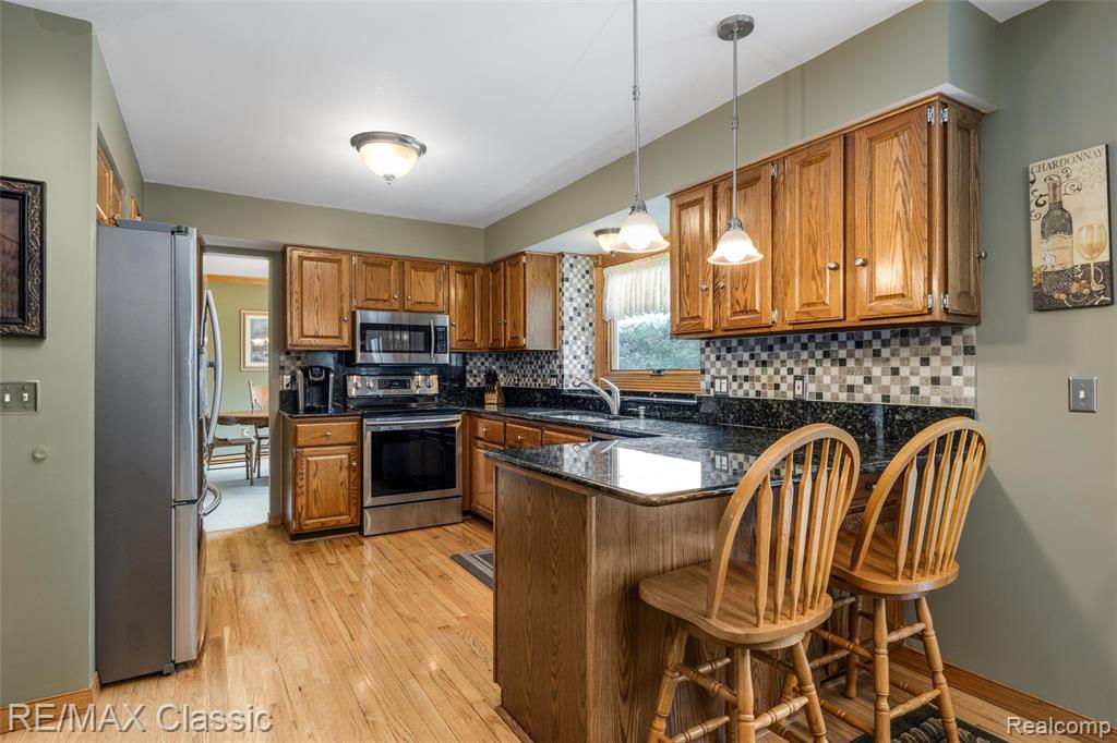 17183 Summit Drive, Northville, MI 48168 — Photo 6