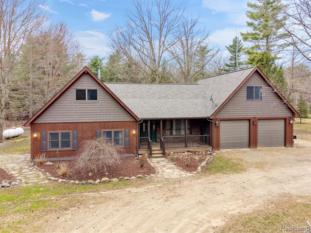 4824 Little Cedar Creek Drive, Attica, MI 48412 — Photo 2