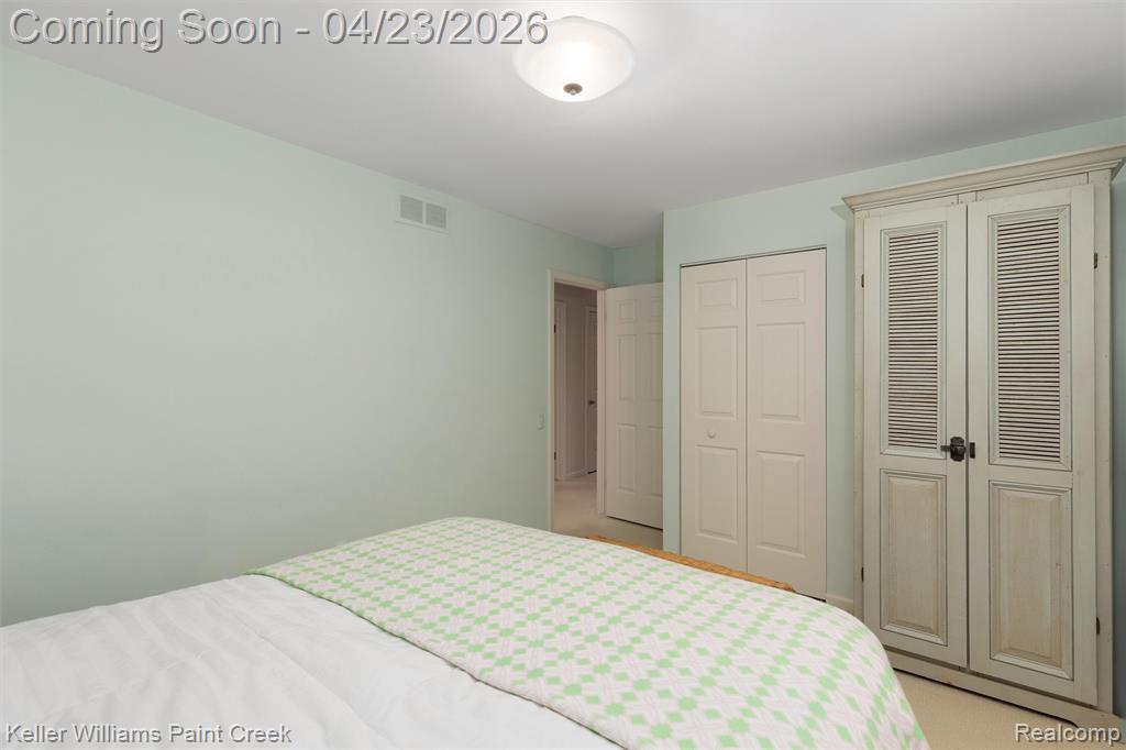 4330 S McNay Court, West Bloomfield, MI 48323 — Photo 14
