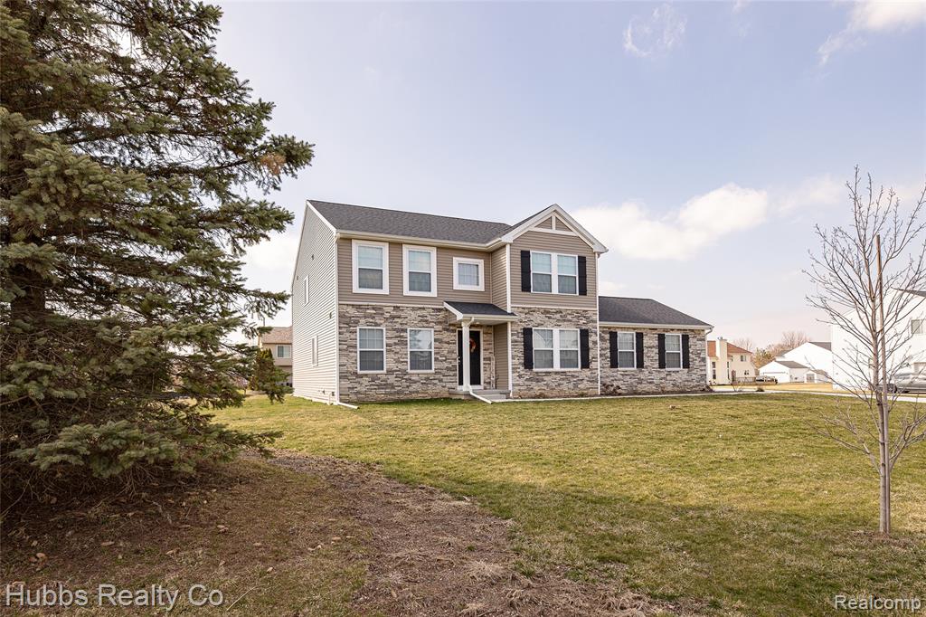 7340 Westminster Circle, Grand Blanc, MI 48439 — Photo 2